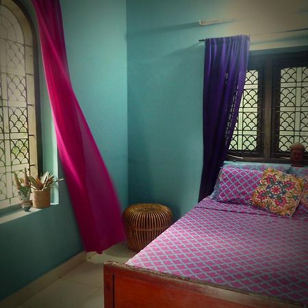 Mk Gardens Surf & Yoga House Hotel Varkala Buitenkant foto