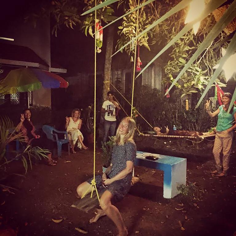 Mk Gardens Surf & Yoga House Hotel Varkala Buitenkant foto
