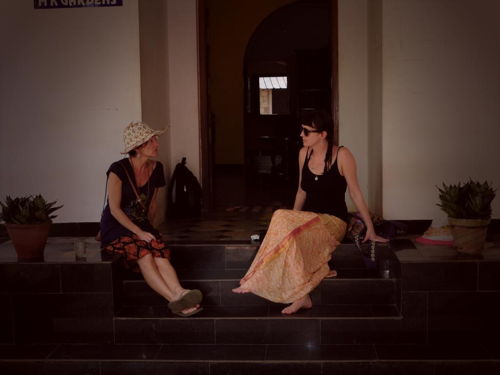 Mk Gardens Surf & Yoga House Hotel Varkala Kamer foto