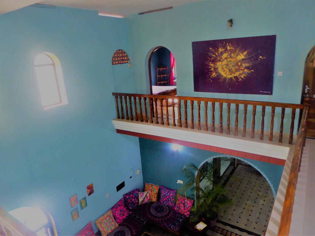 Mk Gardens Surf & Yoga House Hotel Varkala Buitenkant foto